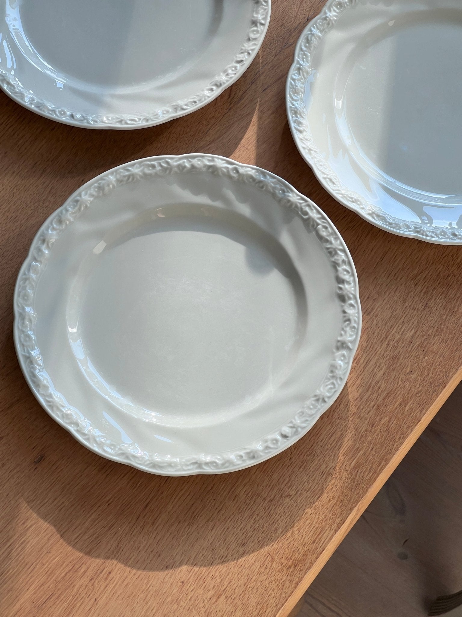 Off white dinner plates (11 pcs) - NEROLI