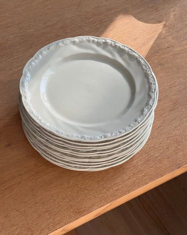 Off white dinner plates (11 pcs) - NEROLI