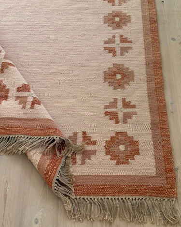 Peach flatweave rug - NEROLI