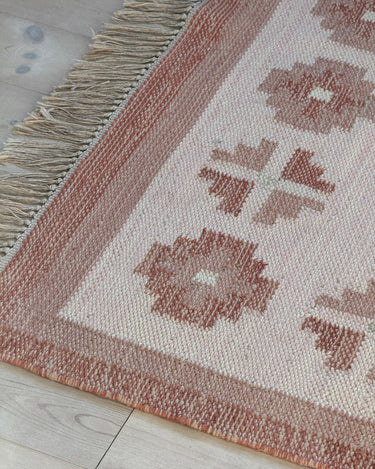 Peach flatweave rug - NEROLI