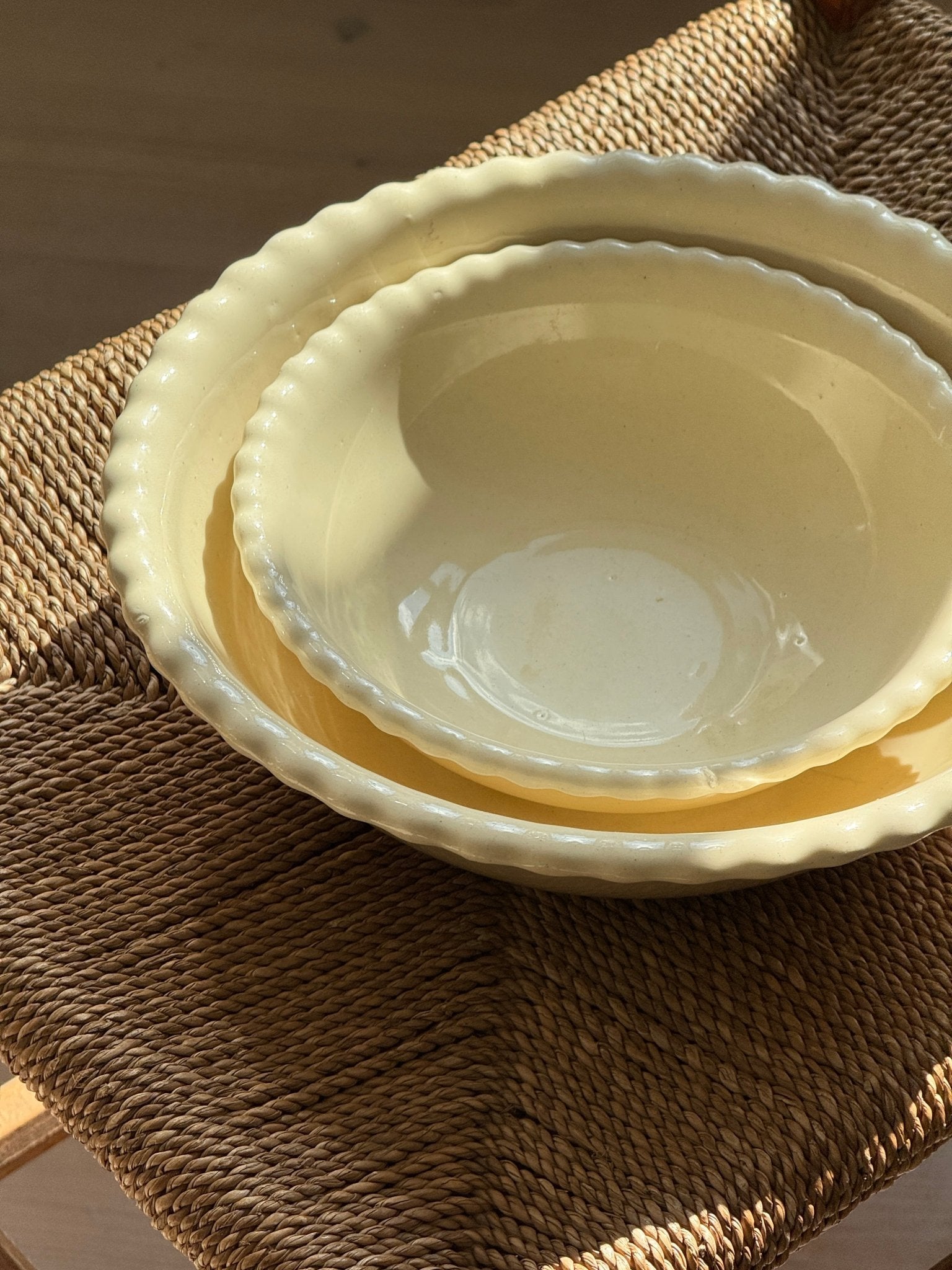 Pearl edge bowl - NEROLI