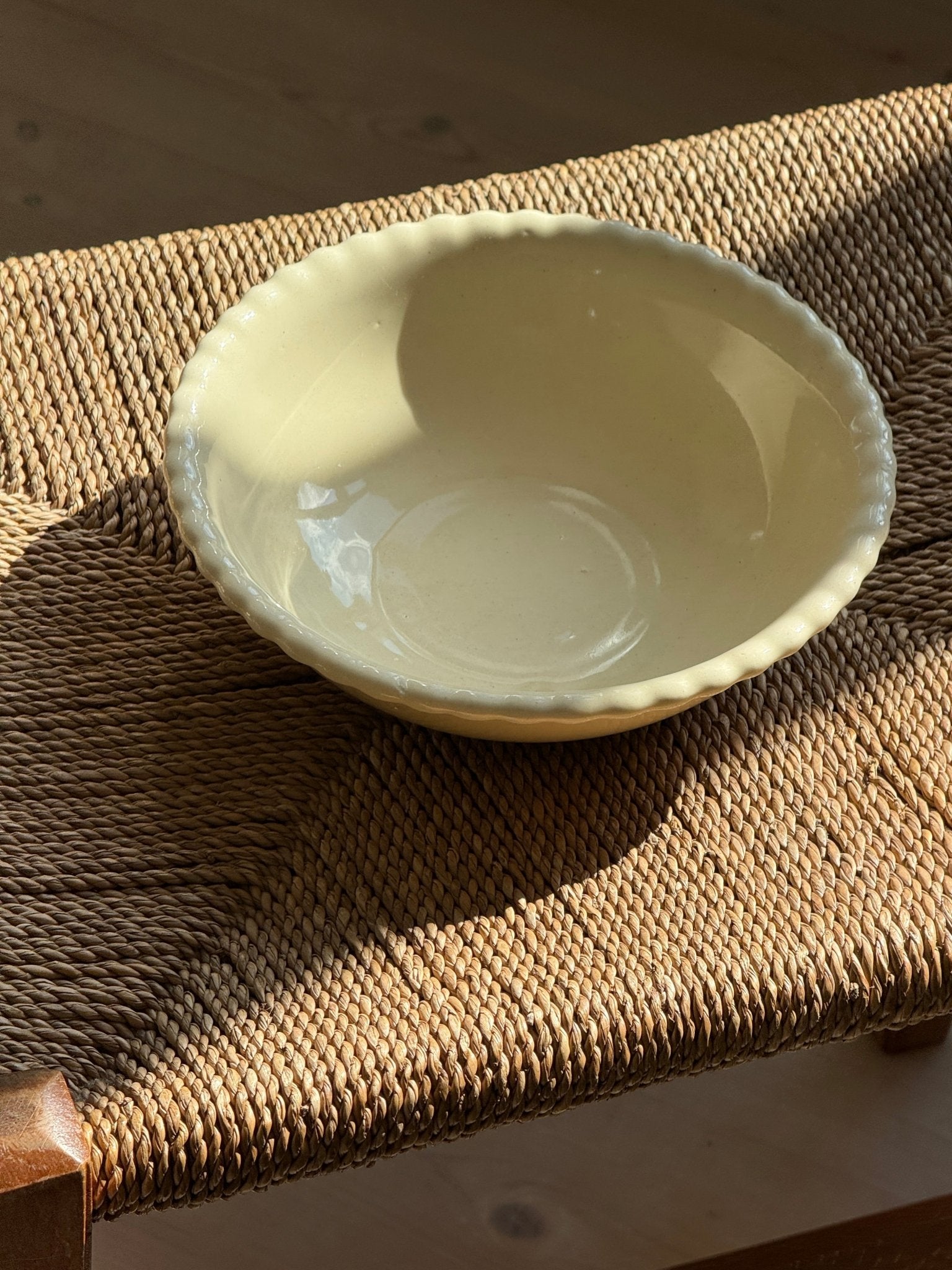 Pearl edge bowl - NEROLI