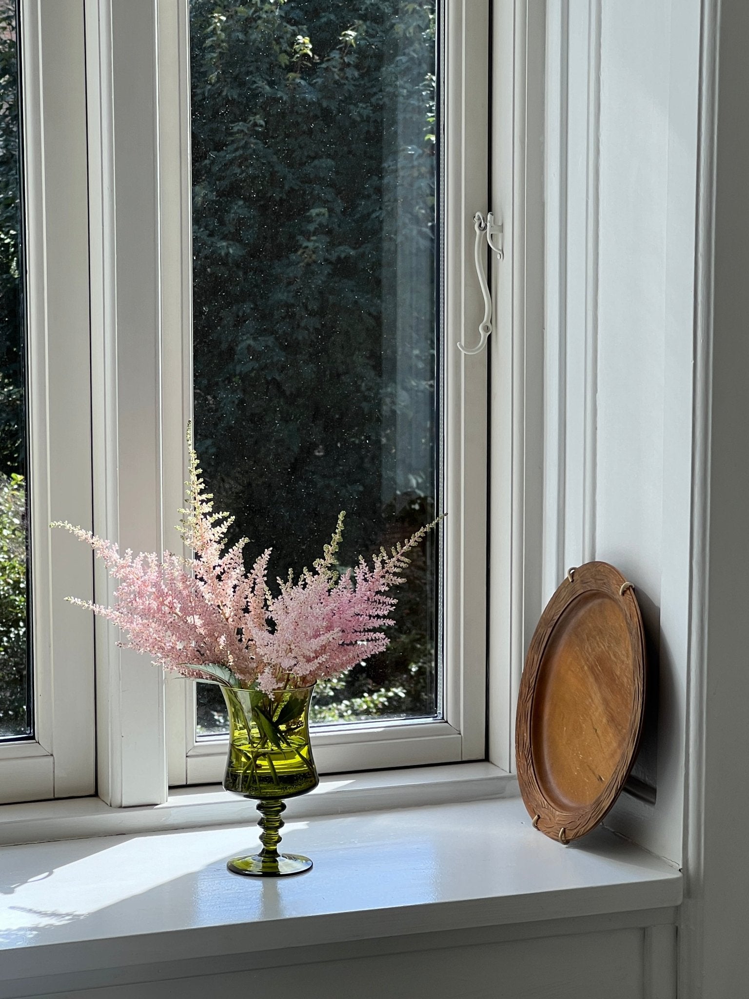 Pedestal glass vase - NEROLI