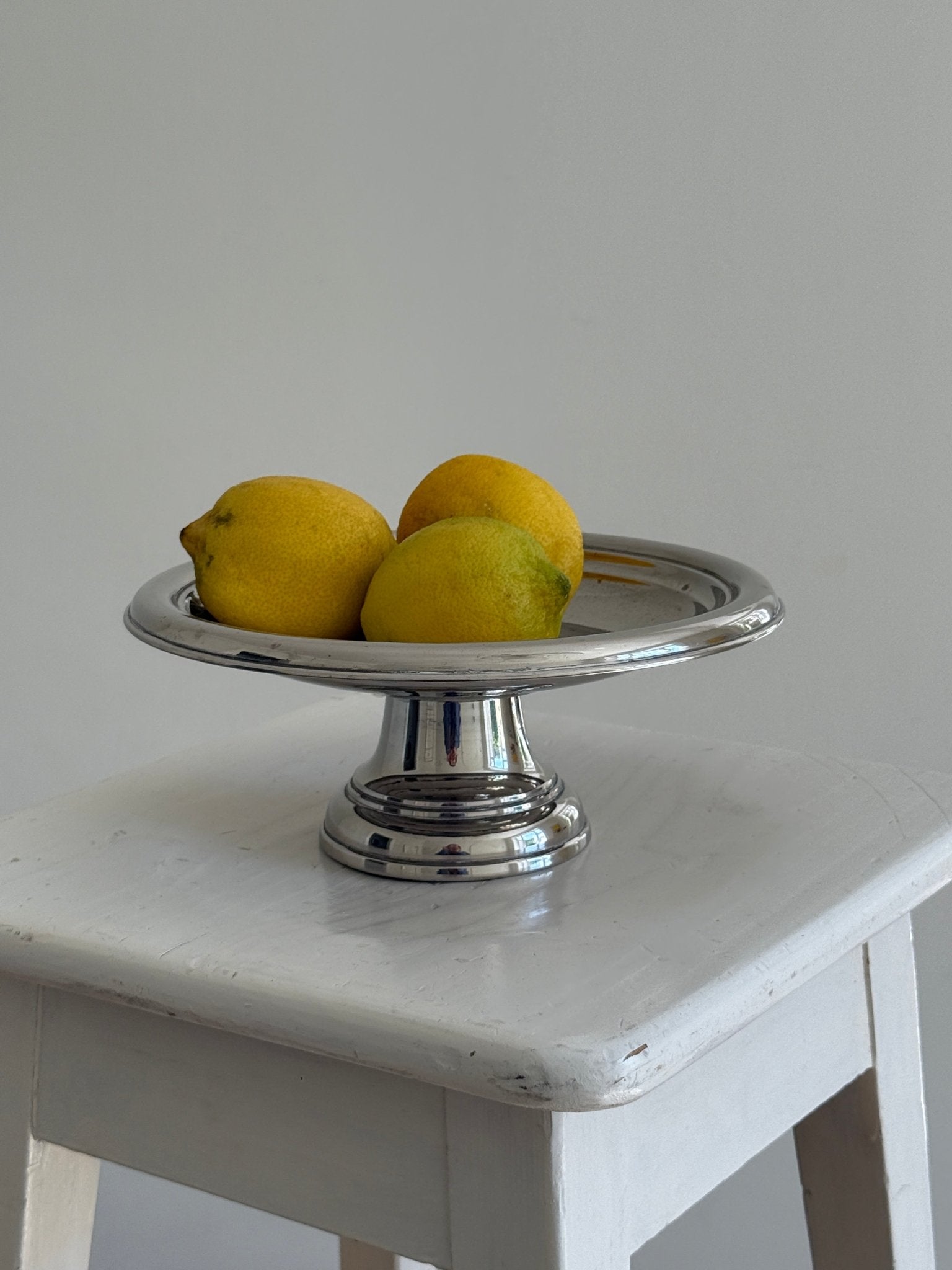 Pedestal platter - NEROLI