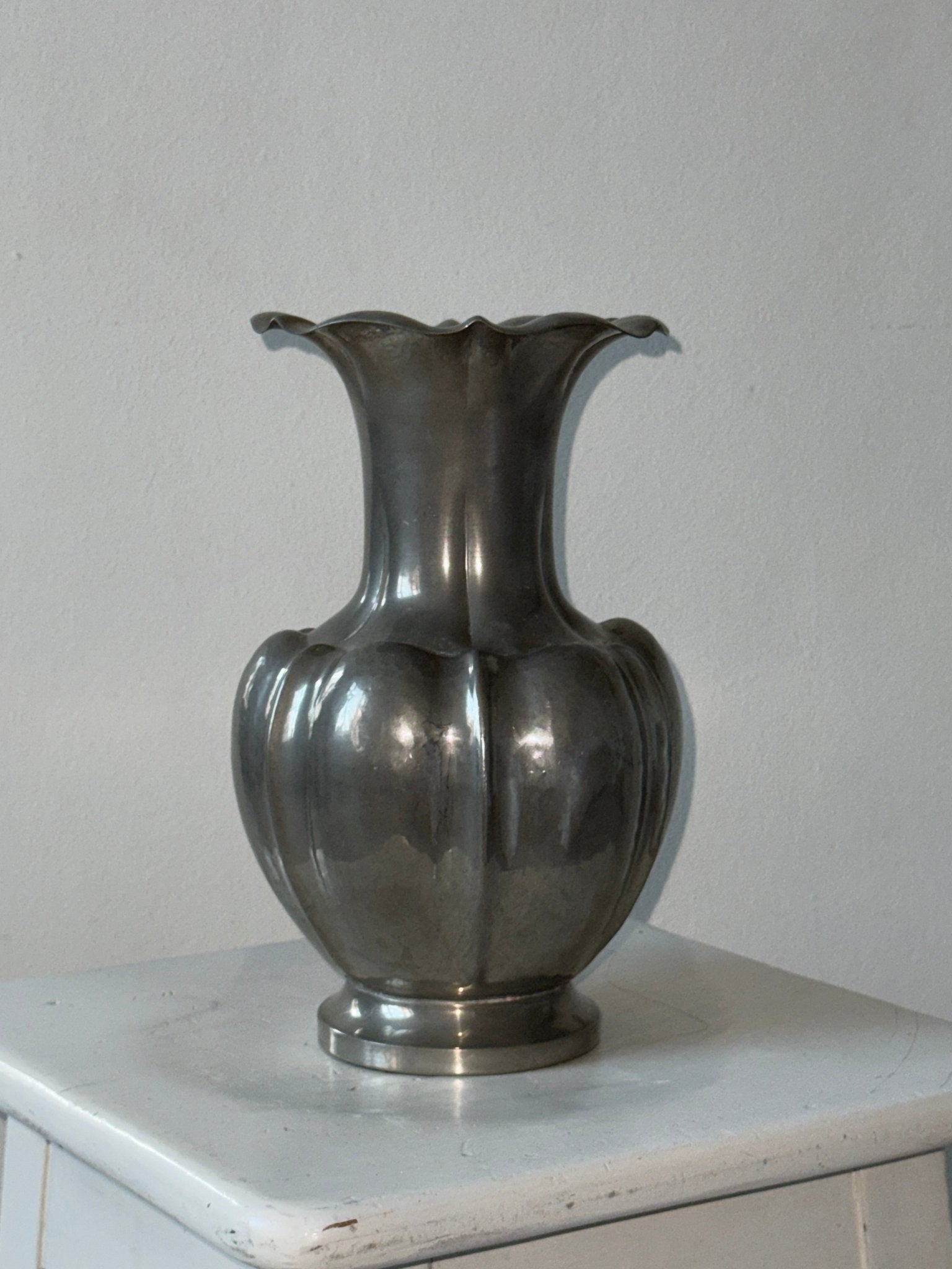 Pewter vase - NEROLI