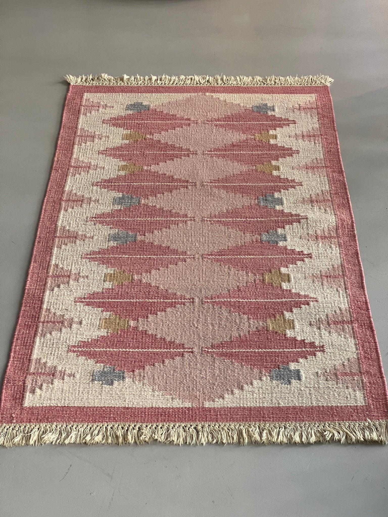 Pink flatweave rug - NEROLI