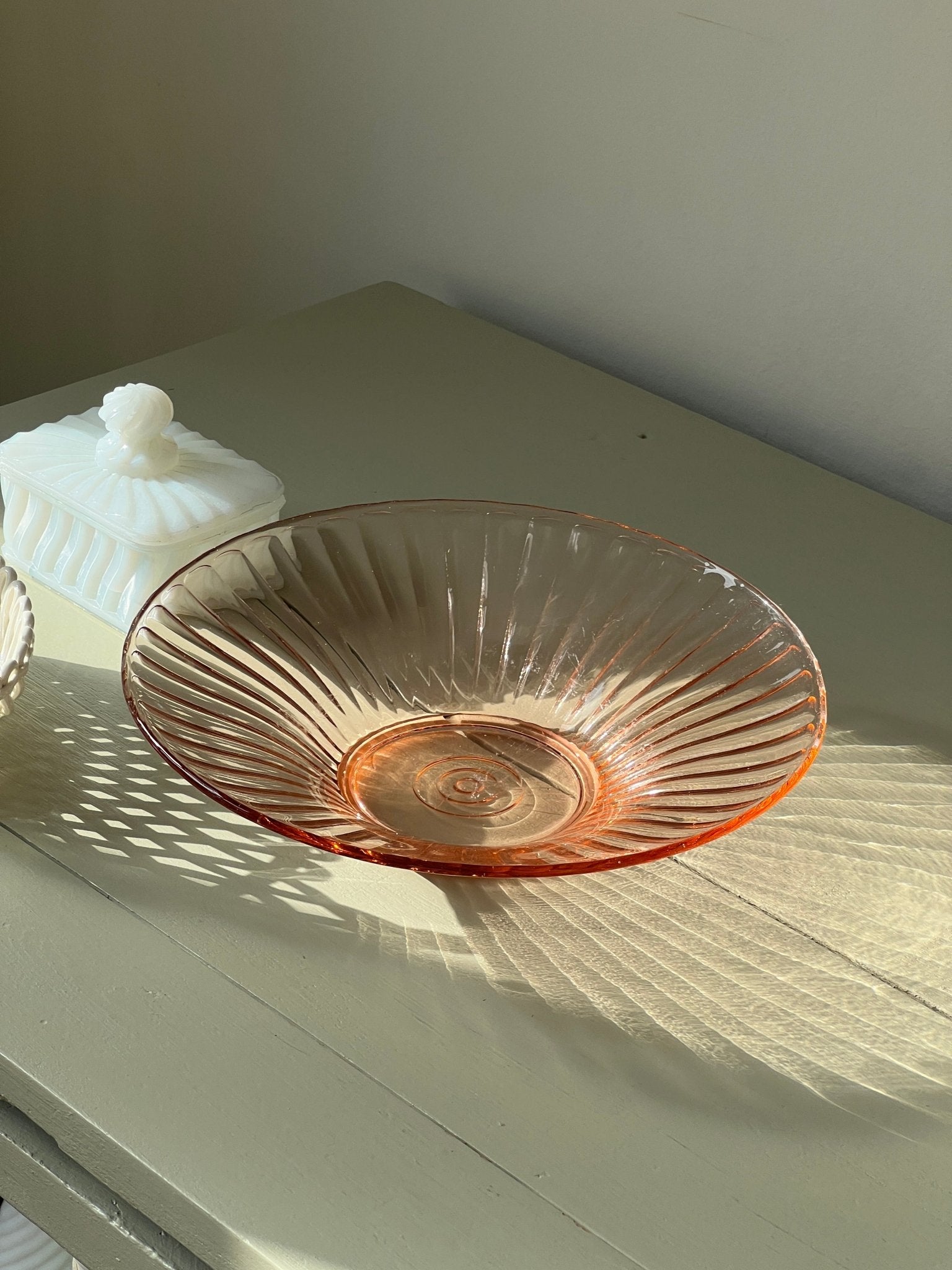 Pink glass bowl - NEROLI