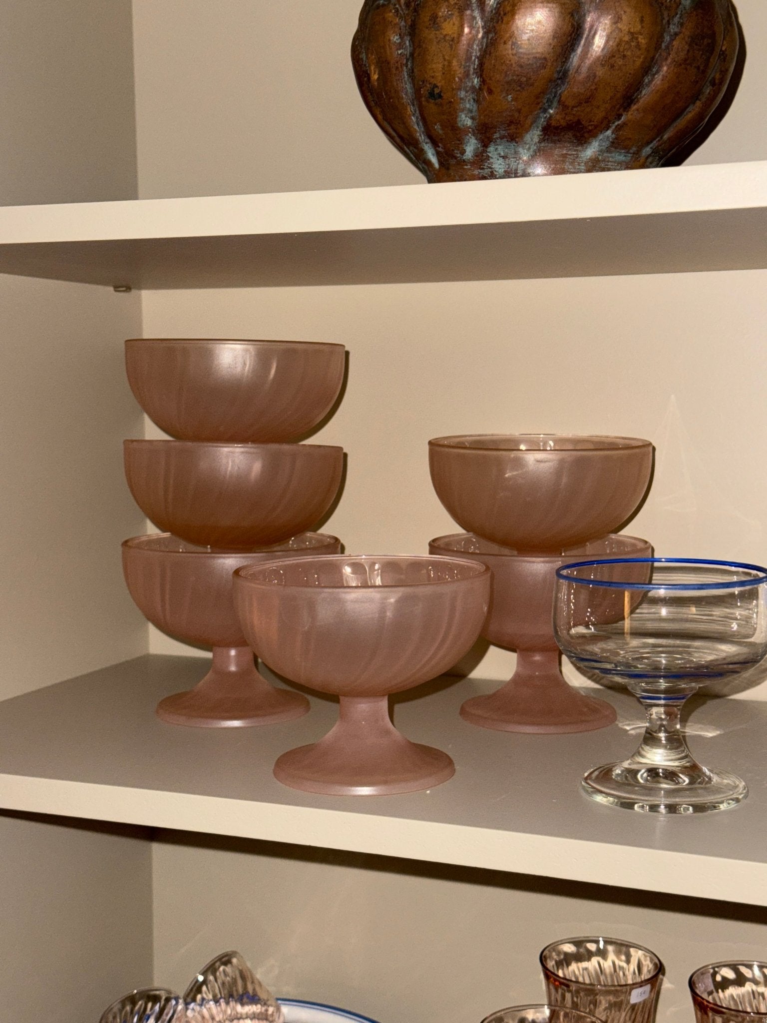 Pink glass coupes (6 pcs) - NEROLI