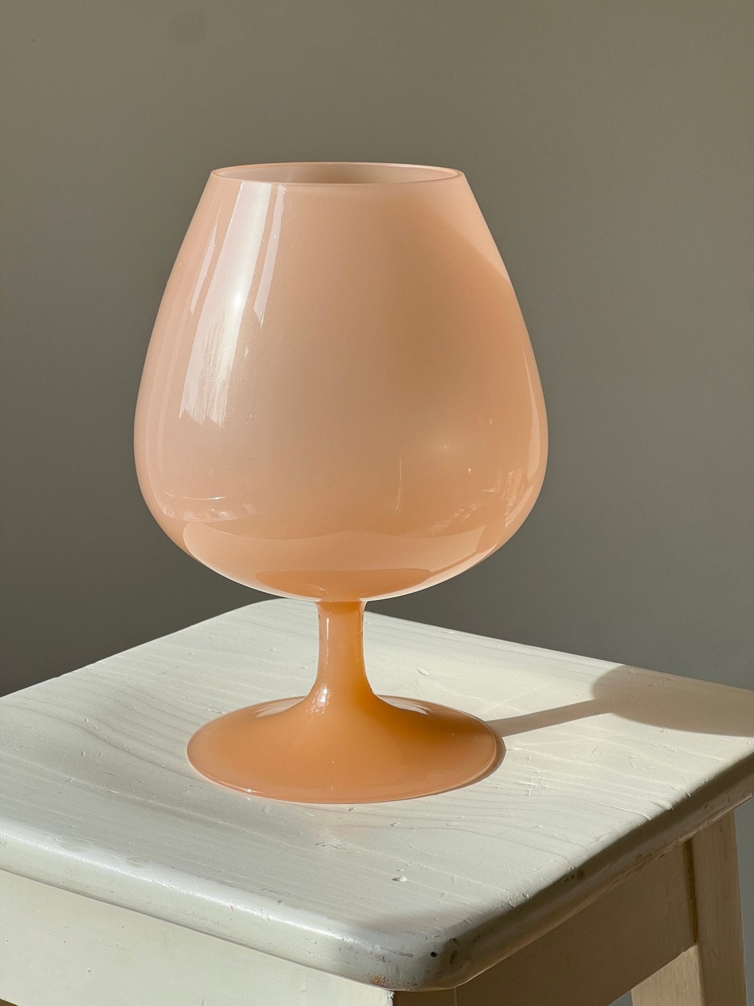 Pink opaline vase - NEROLI