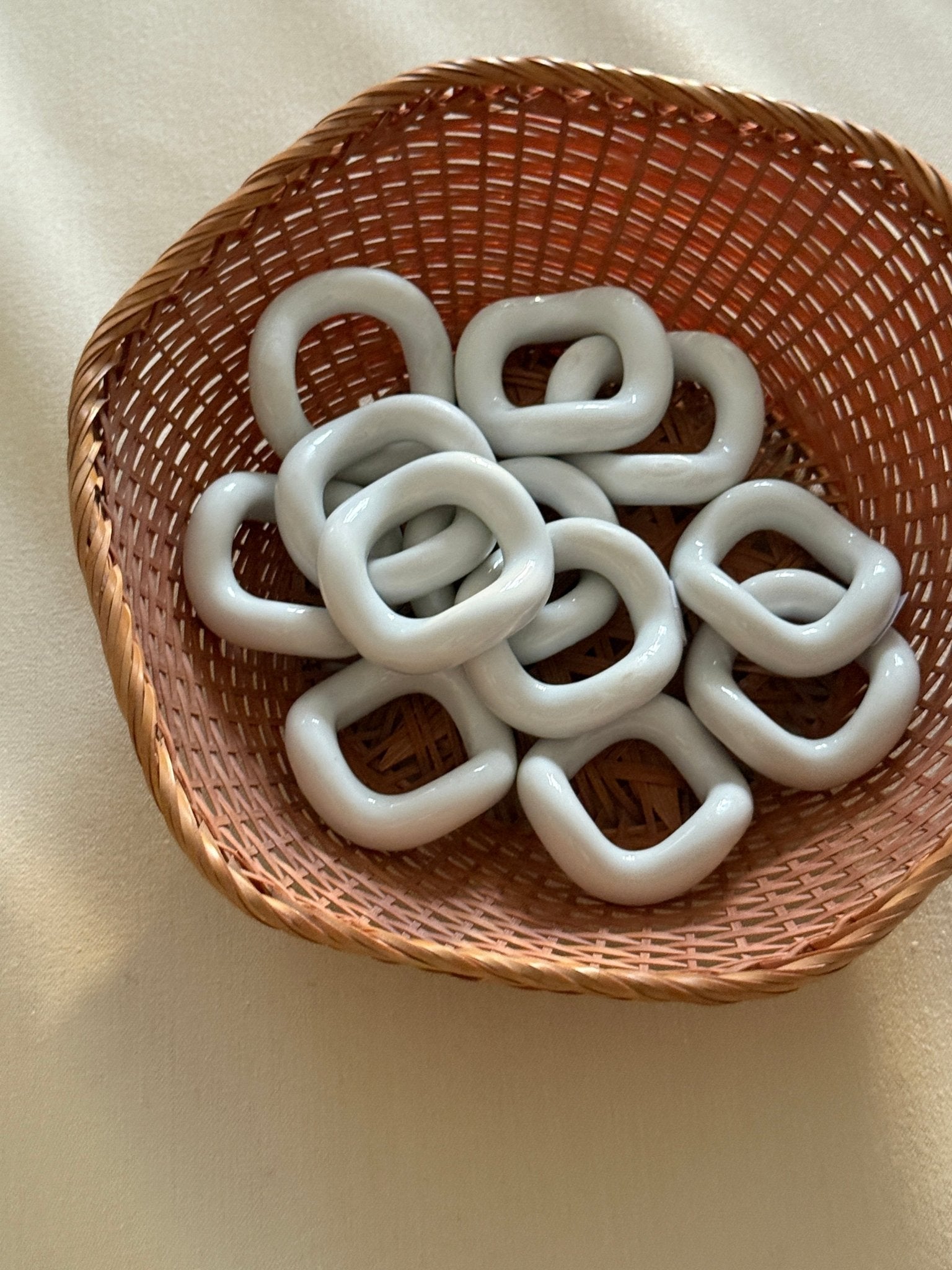 Porcelain napkin rings (8 pcs) - NEROLI