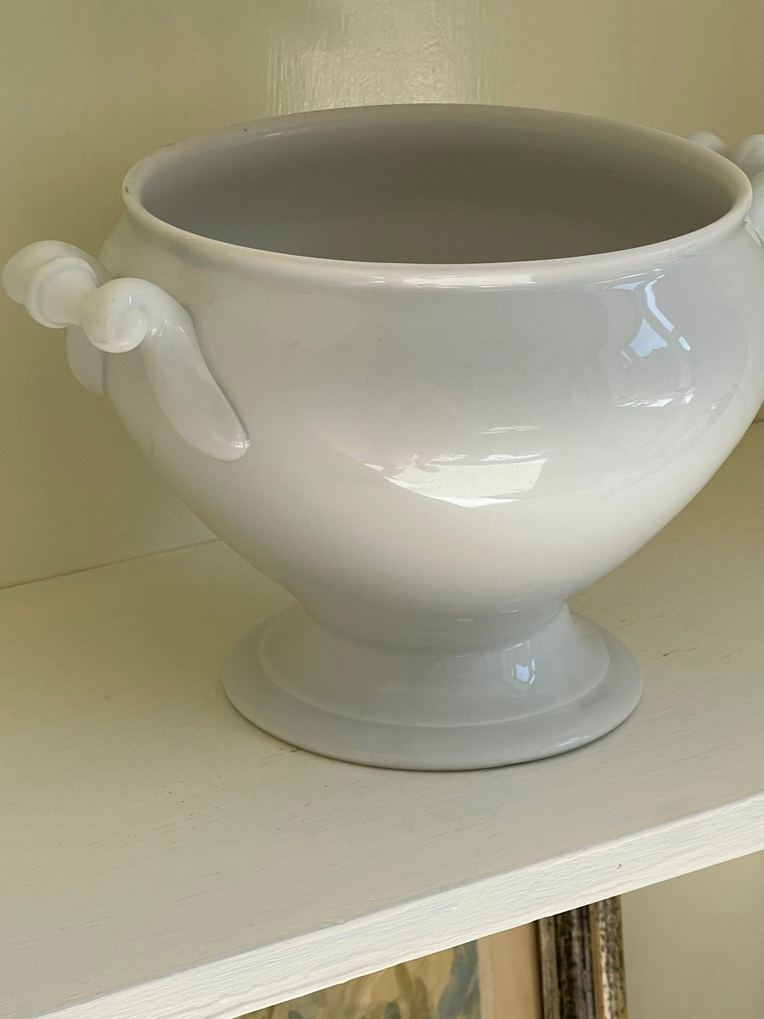 Porcelain tureen - NEROLI