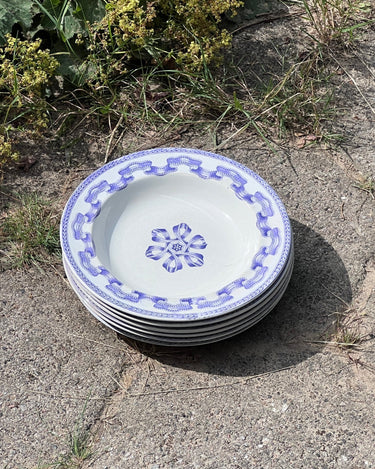 Purple plates - NEROLI