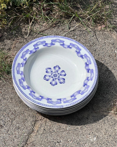 Purple plates - NEROLI