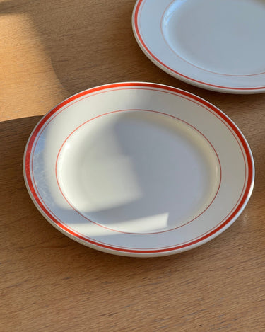 Red bistro dinner plates (3 pcs) - NEROLI