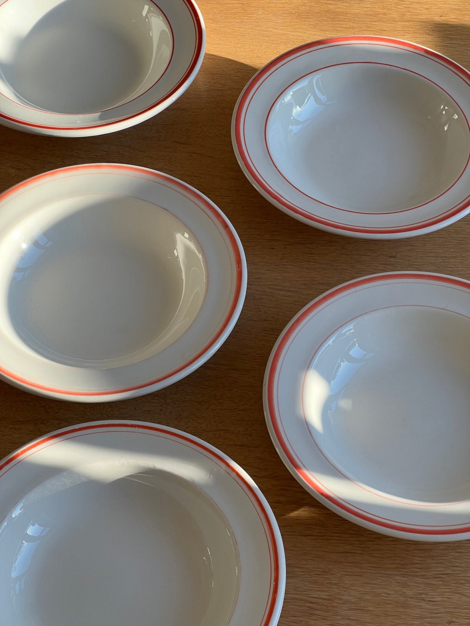 Red bistro pasta plates (5 pcs) - NEROLI
