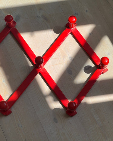 Red coat rack - NEROLI