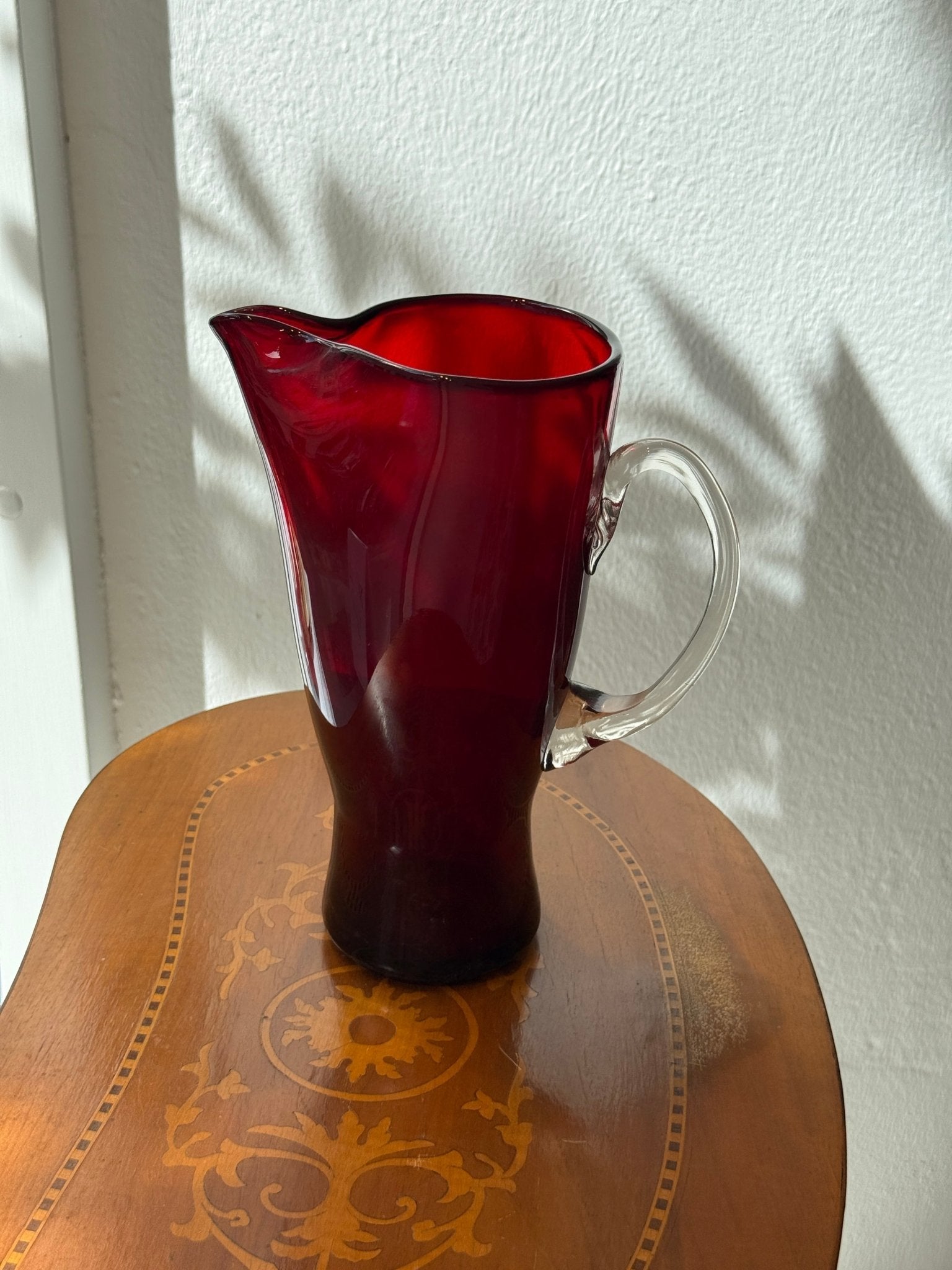 Red glass pitcher - NEROLI