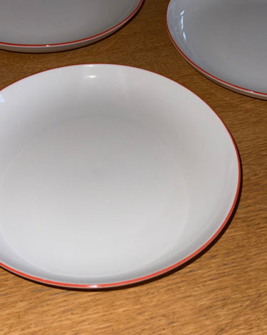 Red rim lunch plates (8 pcs) - NEROLI
