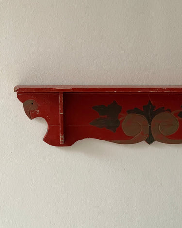 Red shelf - NEROLI