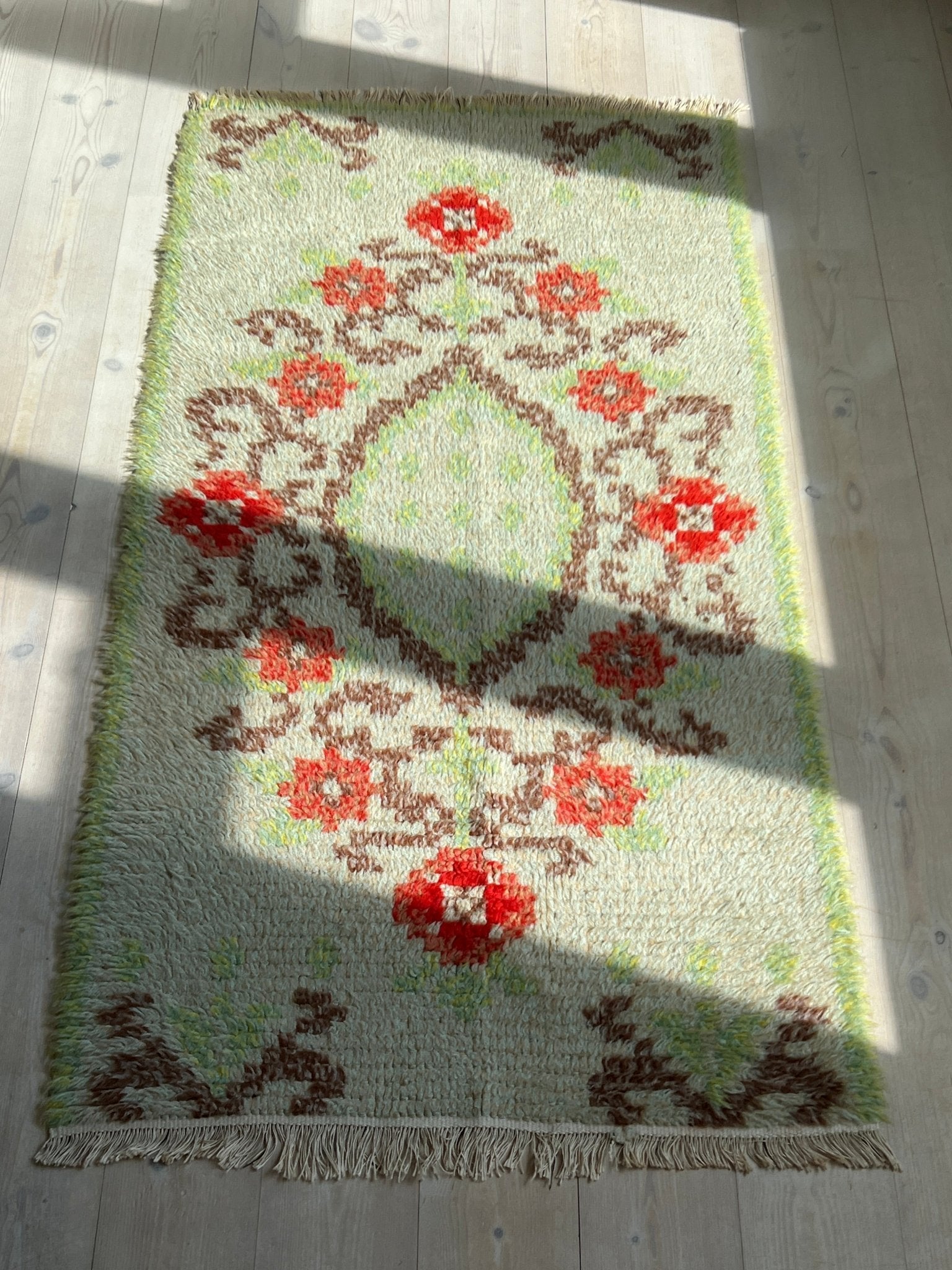 Rya rug - NEROLI