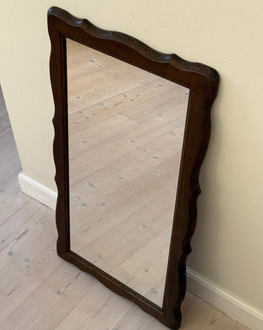 Scalloped mirror - NEROLI