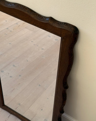 Scalloped mirror - NEROLI