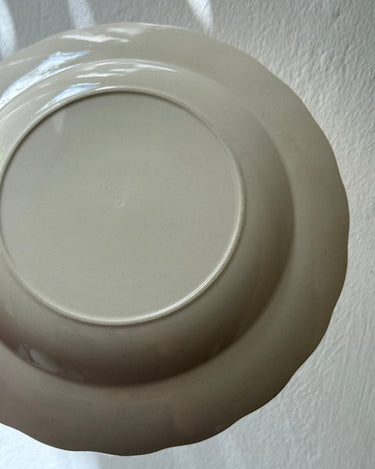 Scalloped plates (3 pcs) - NEROLI
