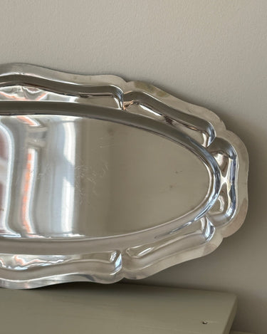 Scalloped platter - NEROLI