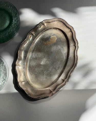 Scalloped platter - NEROLI