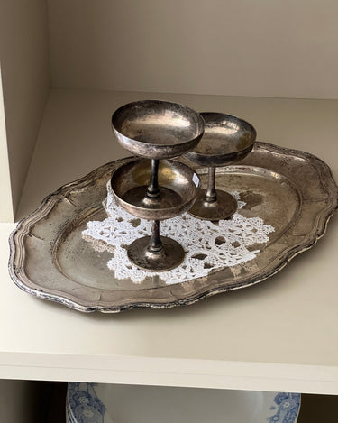 Scalloped platter - NEROLI