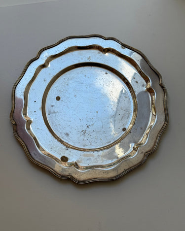 Scalloped platter - NEROLI