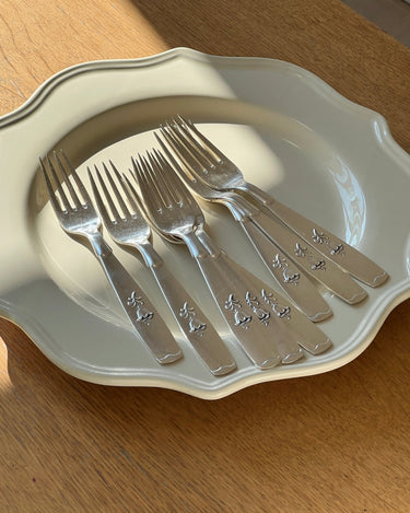 Scalloped platter - NEROLI