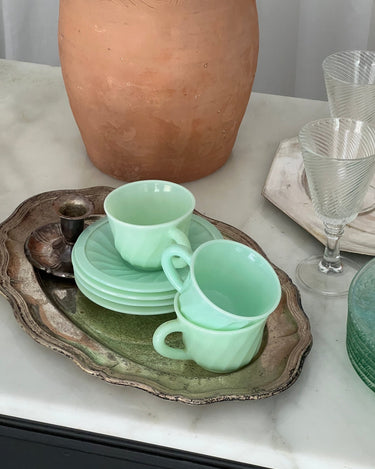 Scalloped platter - NEROLI