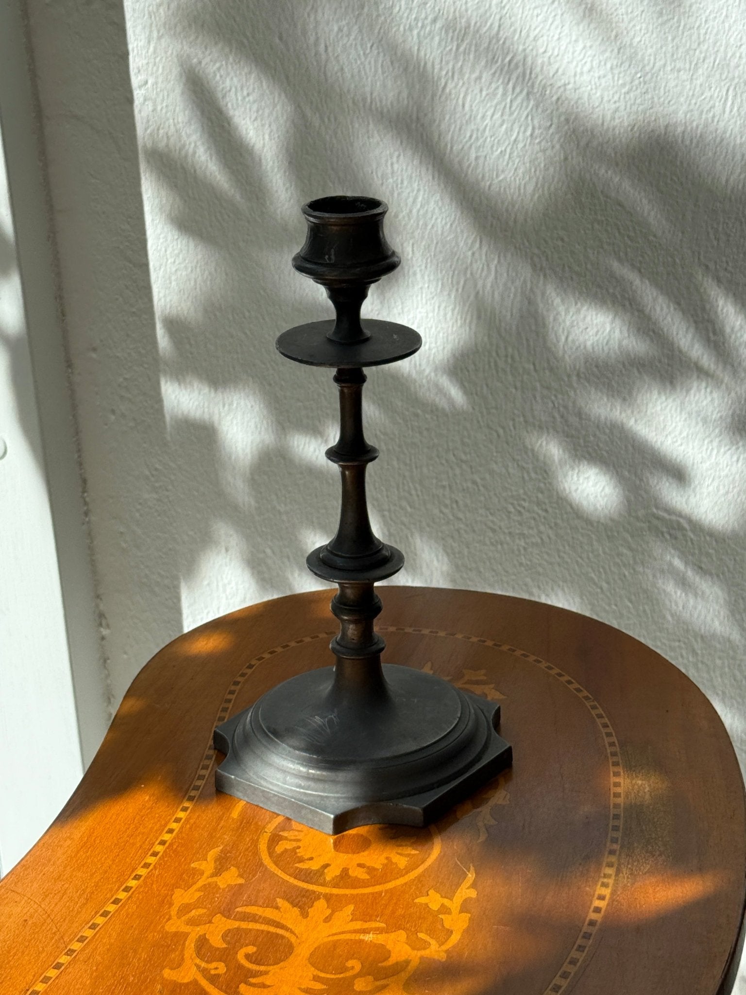 Sculptural candlestick - NEROLI