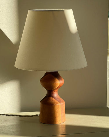 Sculptural table lamp - NEROLI