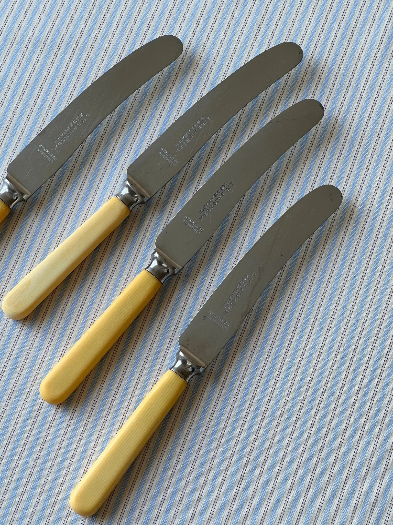 Set of 4 Sheffield knives - NEROLI