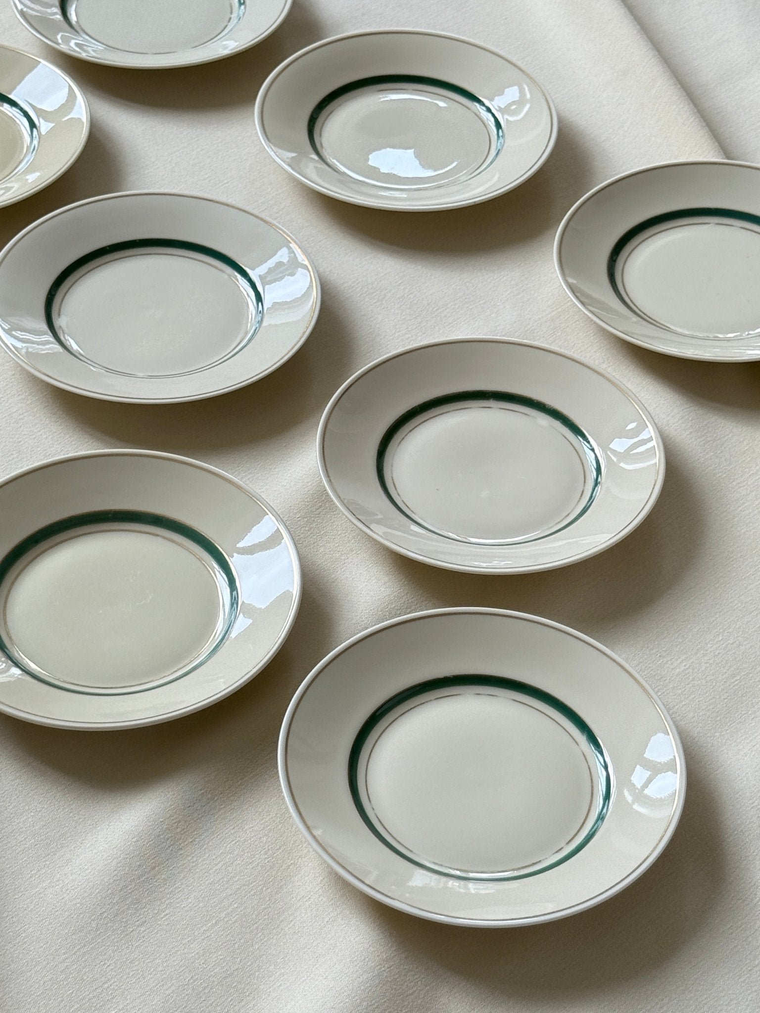 Side plates (9 pcs) - NEROLI