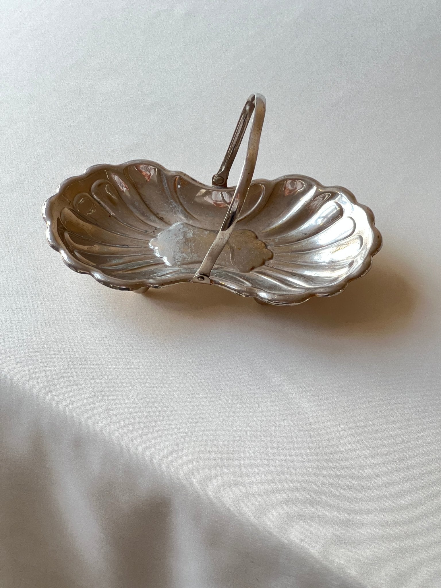 Silver plated clam dish - NEROLI