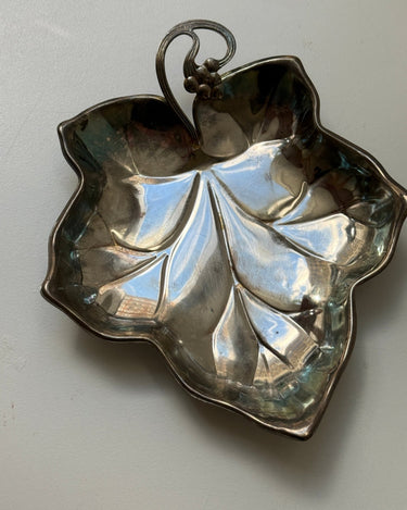 Silver plated leaf bowl - NEROLI