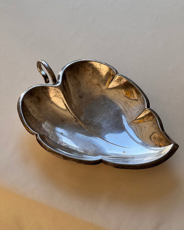 Silver plated leaf dish - NEROLI