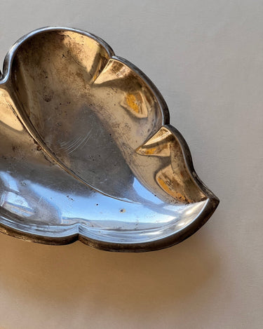 Silver plated leaf dish - NEROLI