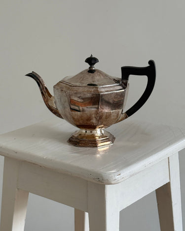 Silver plated teapot - NEROLI