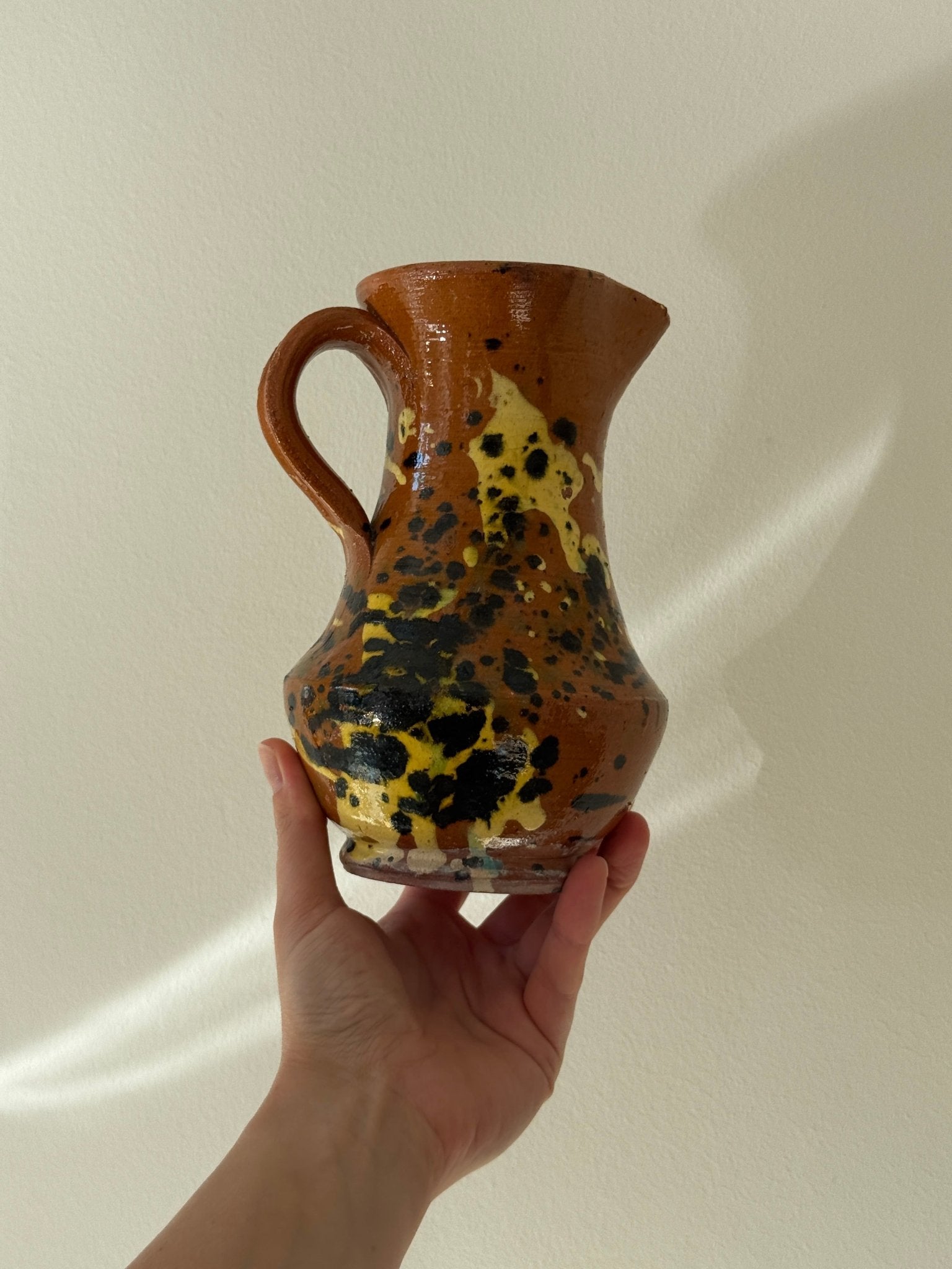 Speckled pitcher - NEROLI