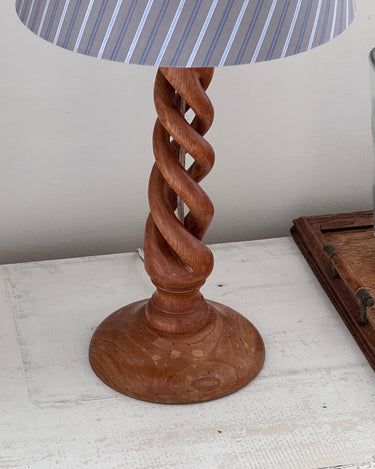 Sugar - twisted table lamp - NEROLI