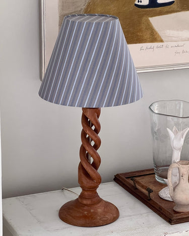 Sugar - twisted table lamp - NEROLI