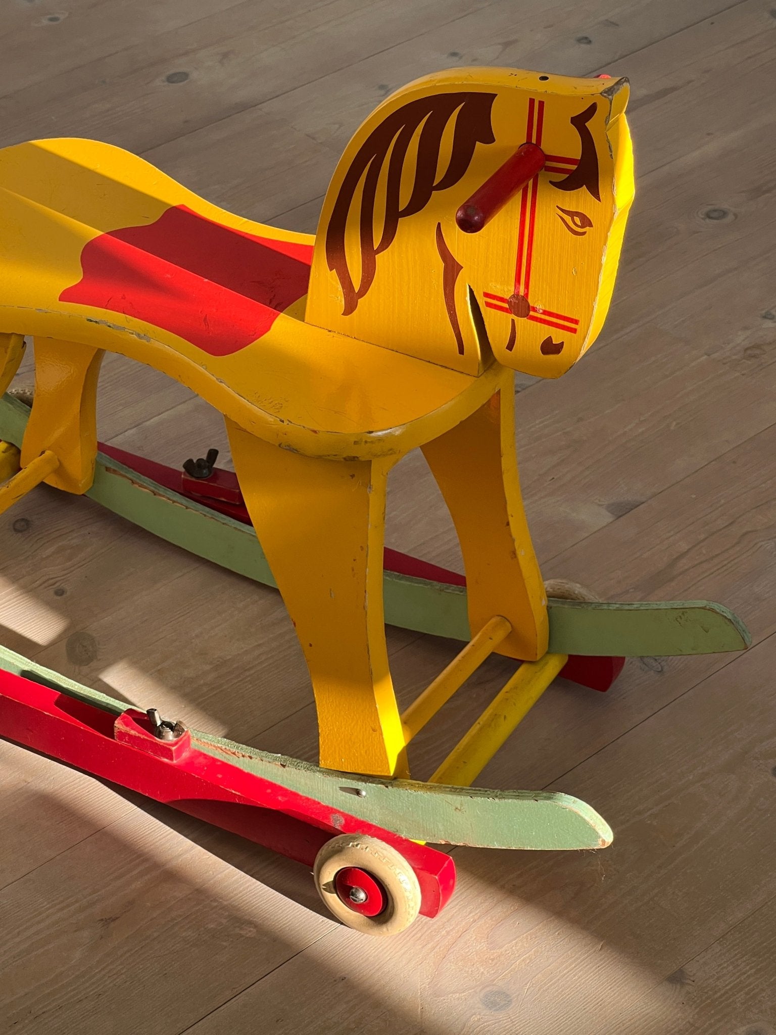 Swedish rocking horse - NEROLI