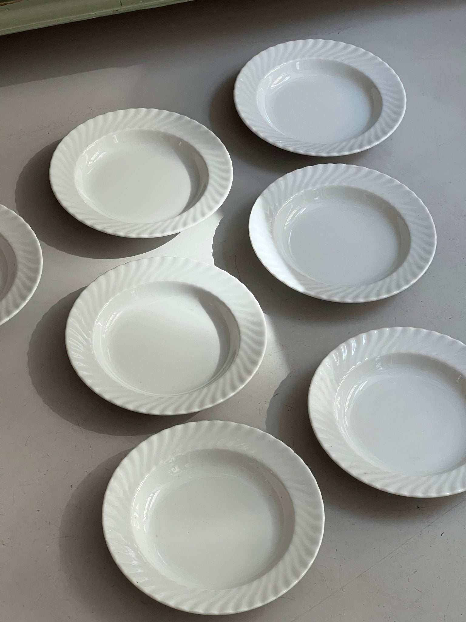 Swirl pasta plates (20 pcs) - NEROLI