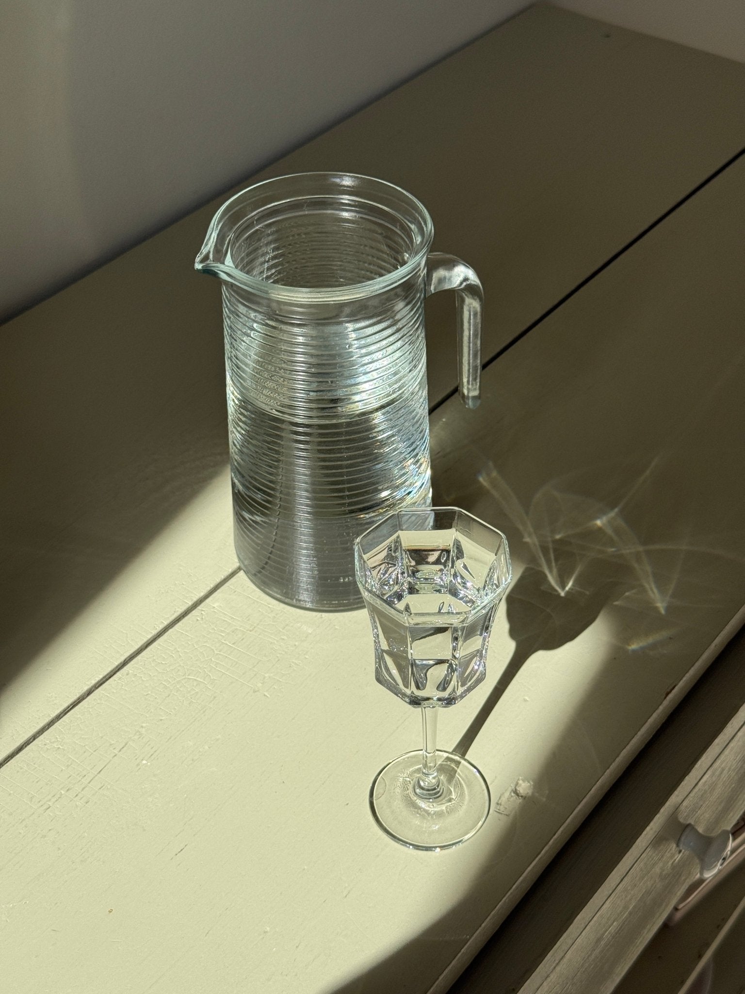 Tall glass pitcher - NEROLI