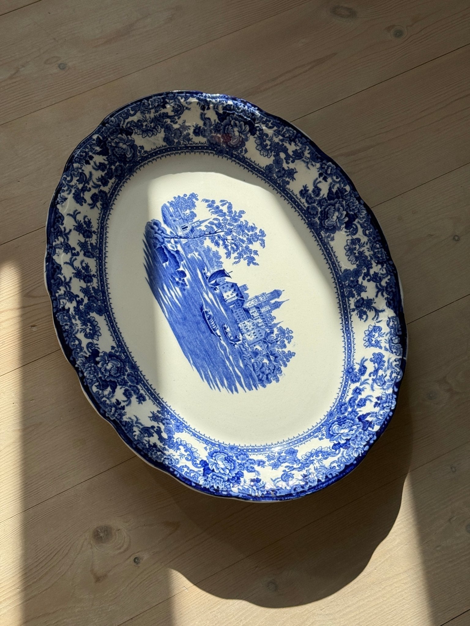 Togo platter - NEROLI