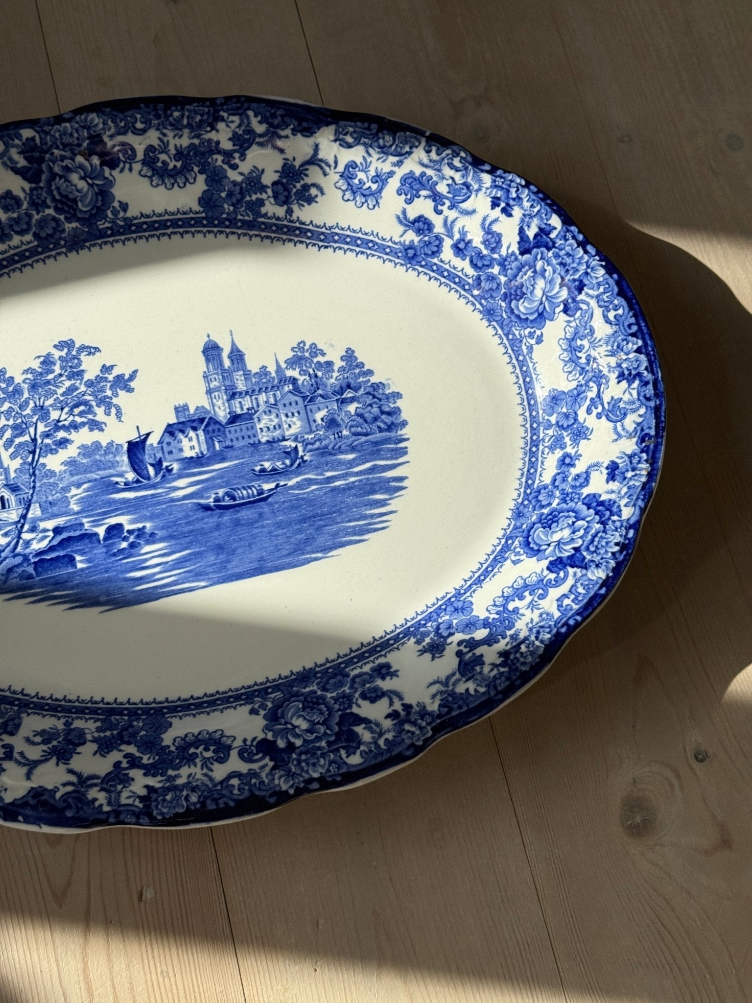 Togo platter - NEROLI